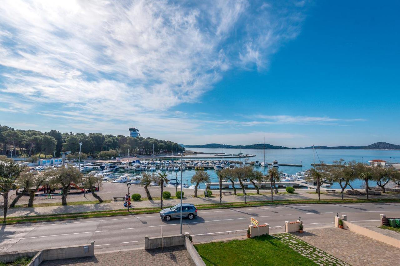 Apartment And Rooms Dalmatiko Vodice Kültér fotó