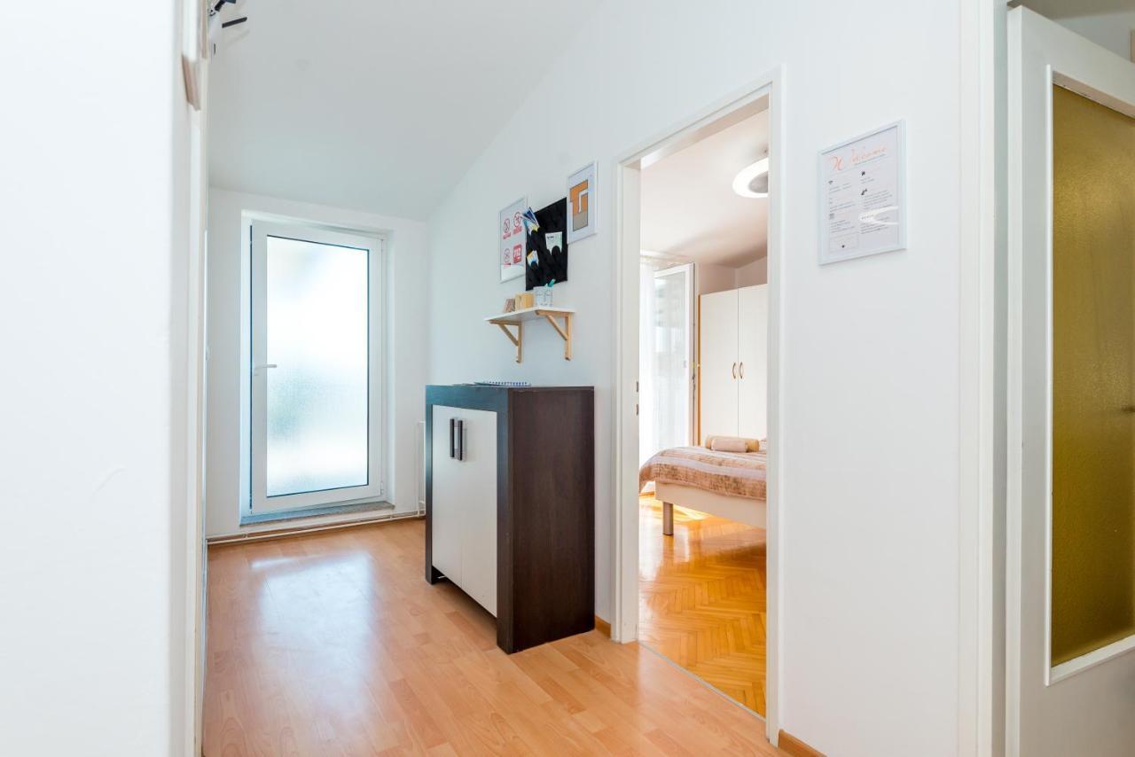 Apartment And Rooms Dalmatiko Vodice Kültér fotó
