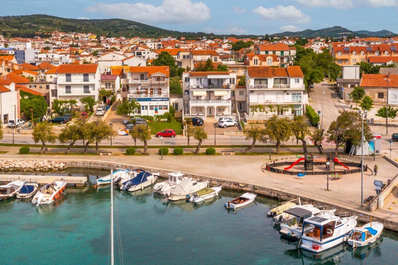 Apartment And Rooms Dalmatiko Vodice Kültér fotó